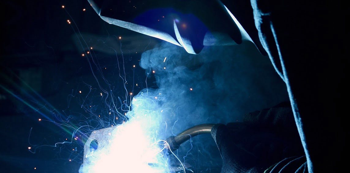 welding-gaf1fc8a07_1280(1)